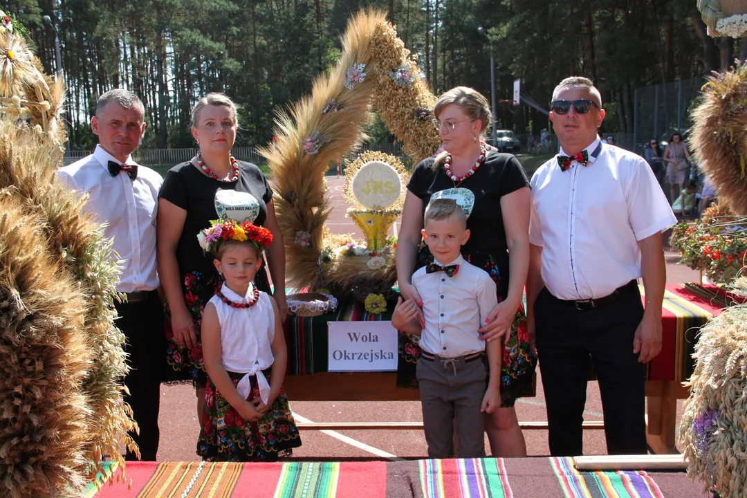 Tłumy na dożynkach w Krzywdzie. Wieńce, turniej sołectw i disco polo