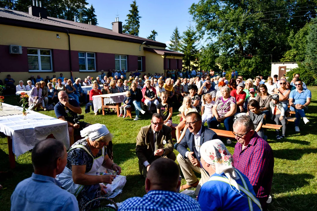 Widowisko obrzędowo-ludyczne  „Wesele w Gręzówce”