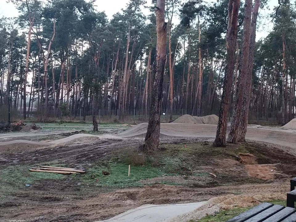 Opole Lubelskie: Rewitalizacja Parku Miejskiego trwa (ZDJĘCIA) - Zdjęcie główne