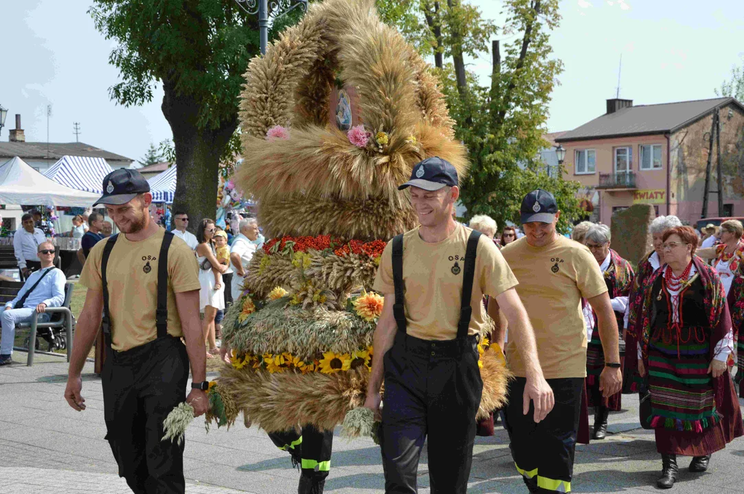 Dożynki powiatu lubartowskiego 2024 w Kocku. Zobaczcie tegoroczny korowód [ZDJĘCIA] - Zdjęcie główne