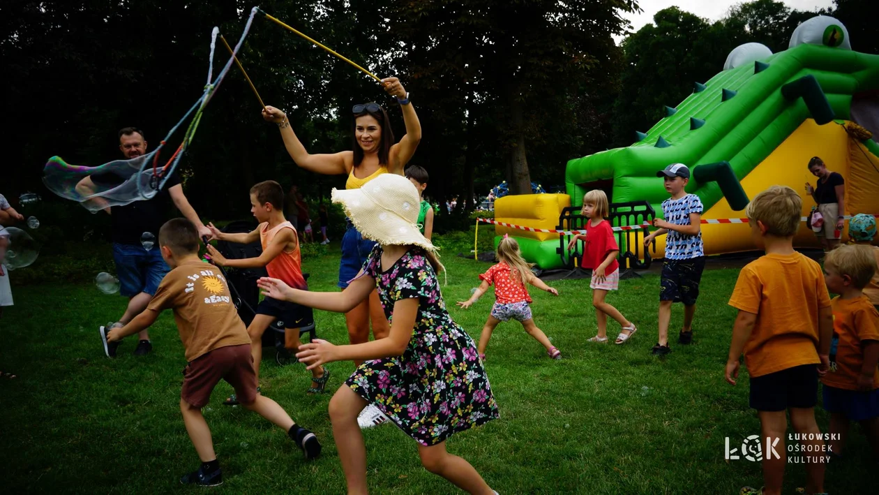 Festiwal Balonów, Baniek Mydlanych i Kolorów w Parku Miejskim w Łukowie