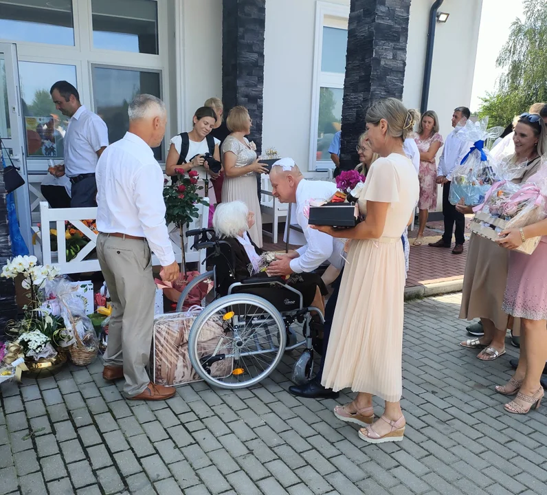 100 urodziny Pani Emilii Grudzień z Niedźwiadki