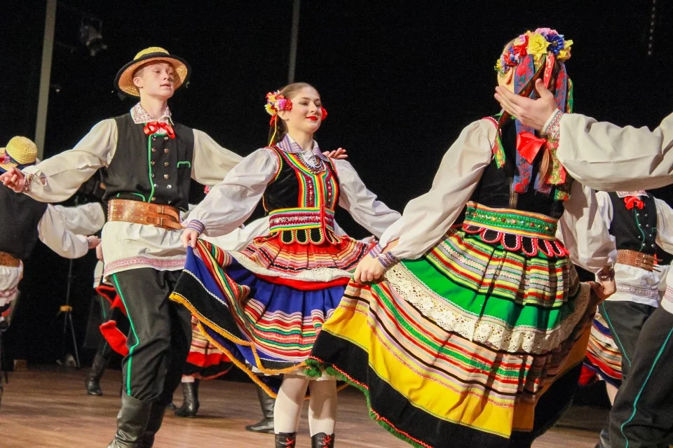 Wiosenna eksplozja folkloru. Kaniorowcy oczarowali publiczność (ZDJĘCIA) - Zdjęcie główne