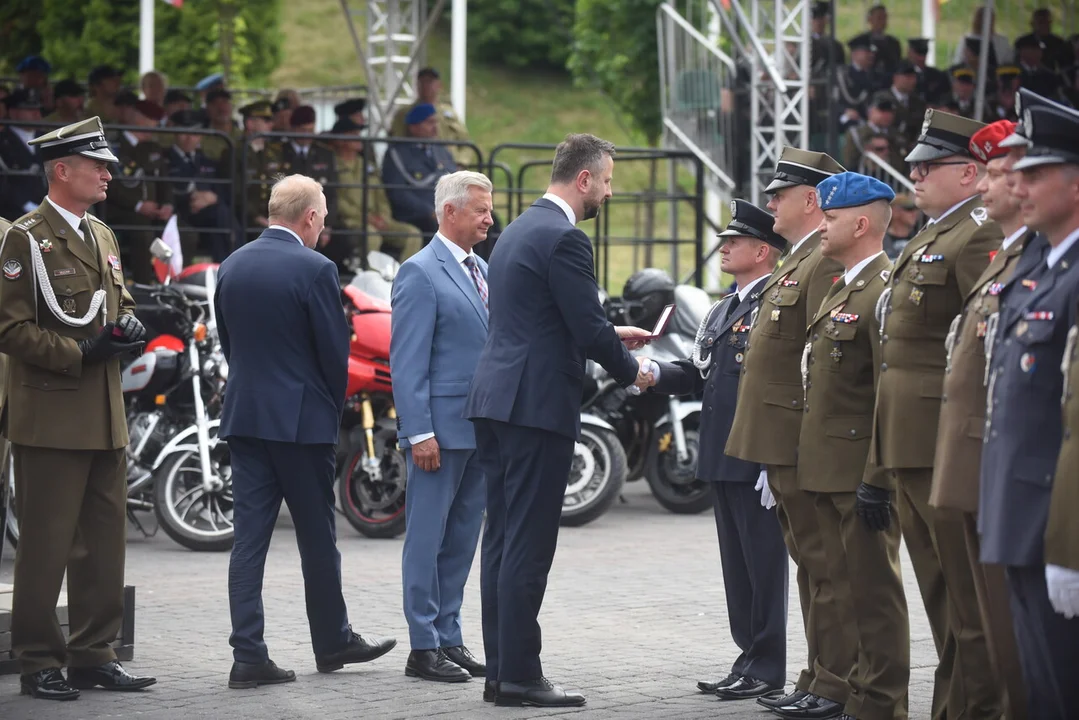 Weterani nagrodzeni. Medale, czołgi i grochówka w centrum miasta ZDJĘCIA] - Zdjęcie główne