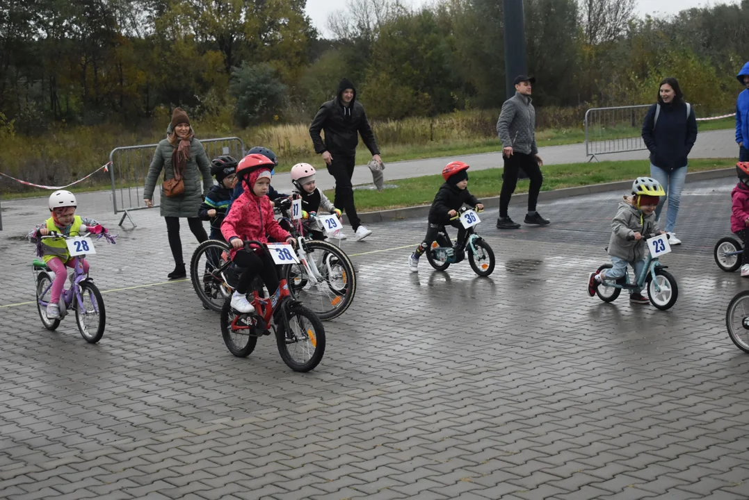 XV Rowerowy Wyścig po Kremówki. Tak wyglądały puławskie obchody Dnia Papieskiego [ZDJĘCIA] - Zdjęcie główne