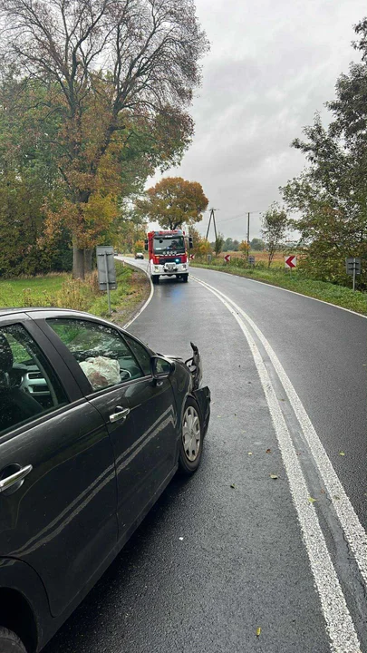 Chromin: Zderzenie czołowe dwóch osobówek