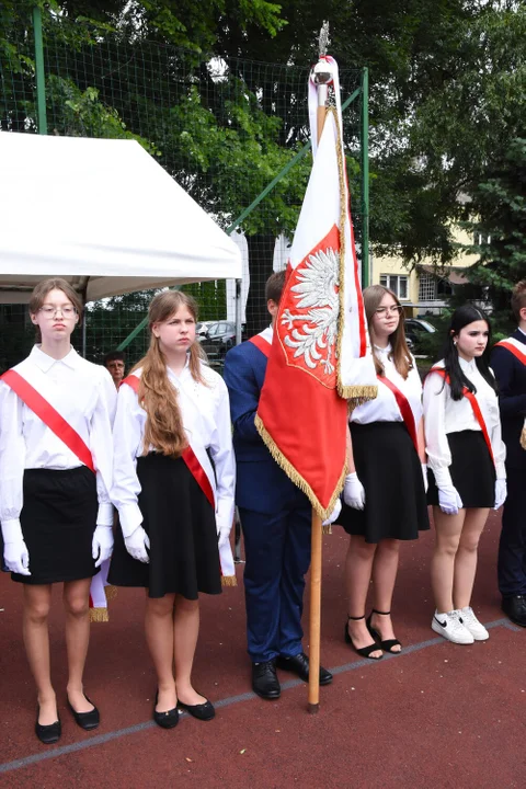 Szkoła Podstawowa w Radoryżu Kościelnym ma nowego patrona. To znany pisarz