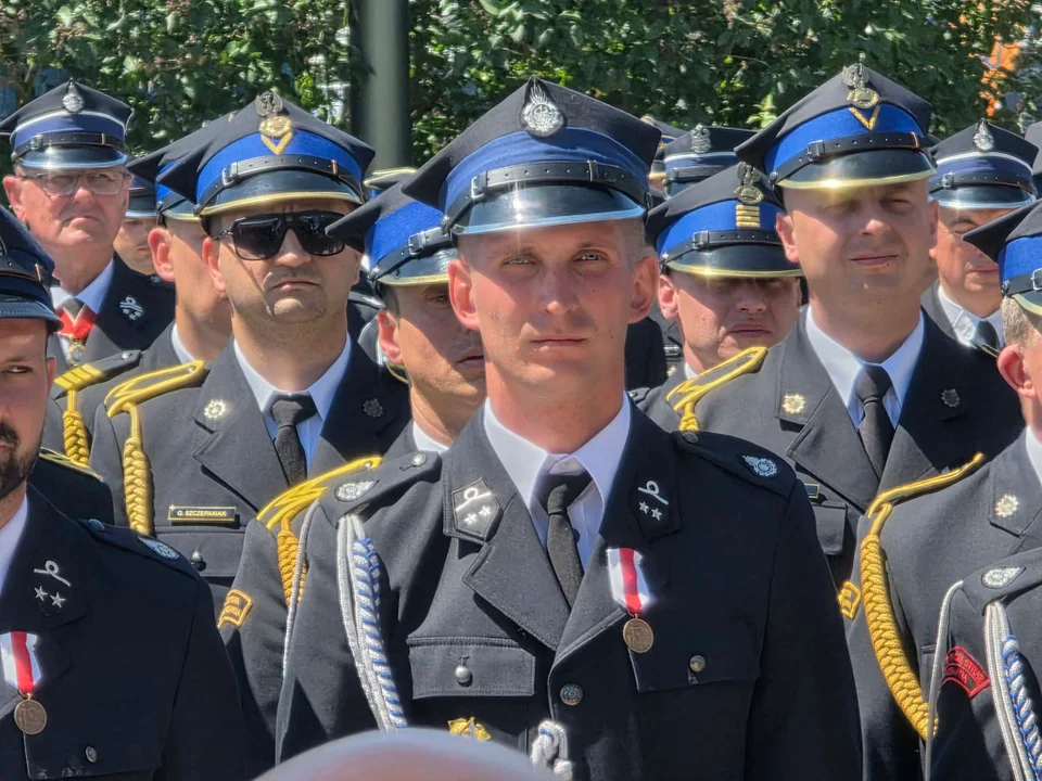 Hołd dla bohaterów pożaru Puszczy Solskiej. Uroczystości strażackie w Łukowej (foto) - Zdjęcie główne