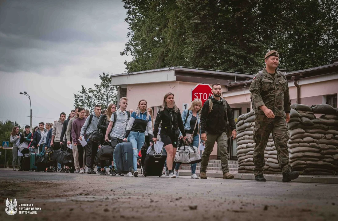 Trwają wakacyjne szkolenia wojskowe. Prowadzą je lubelscy terytorialsi