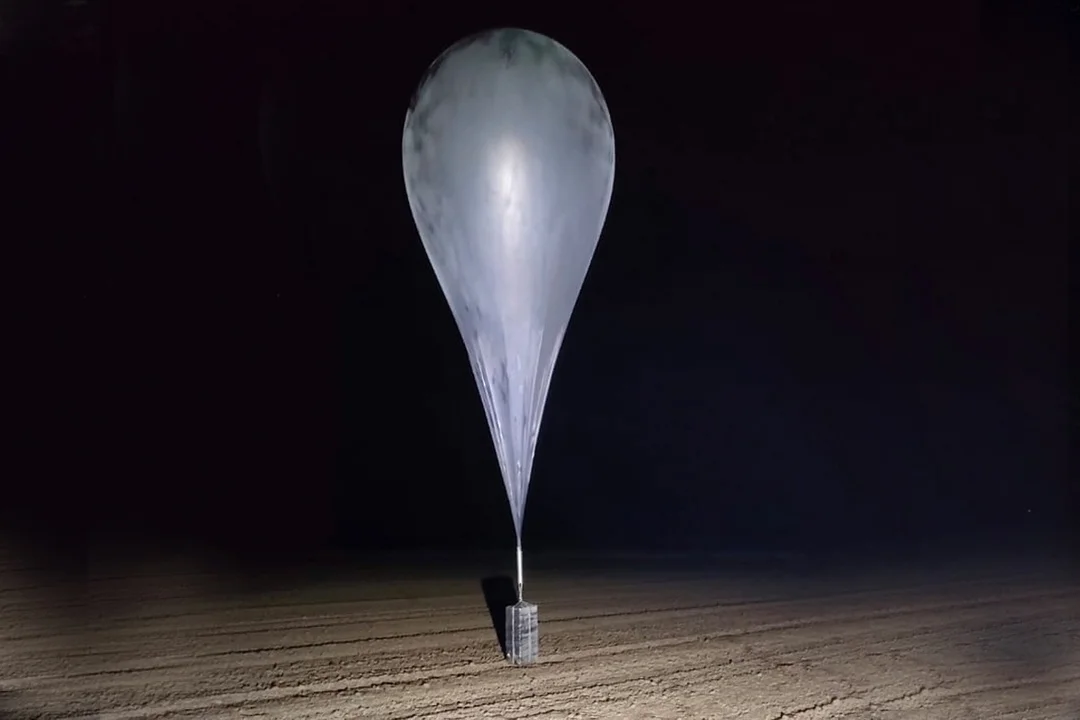 Lubelskie: Strażnicy graniczni rozbili grupę przestępczą. Zajmowała się przemytem papierosów balonami meteorologicznymi