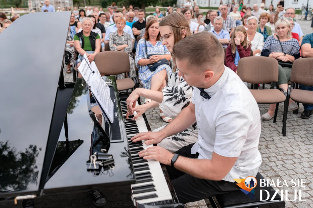 Letni koncert "Muzyka u Radziwiłłów" (ZDJĘCIA, WIDEO) - Zdjęcie główne