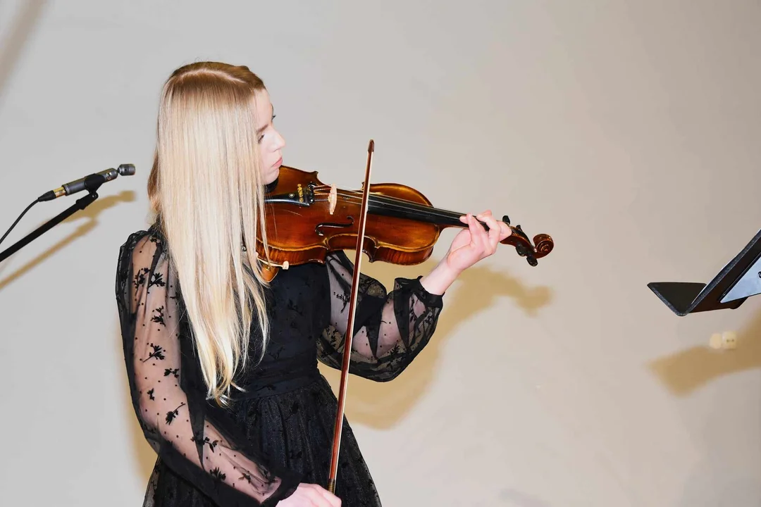 NOWOROCZNY KONCERT UCZNIÓW PAŃSTWOWEJ SZKOŁY MUZYCZNEJ W ŁUKOWIE