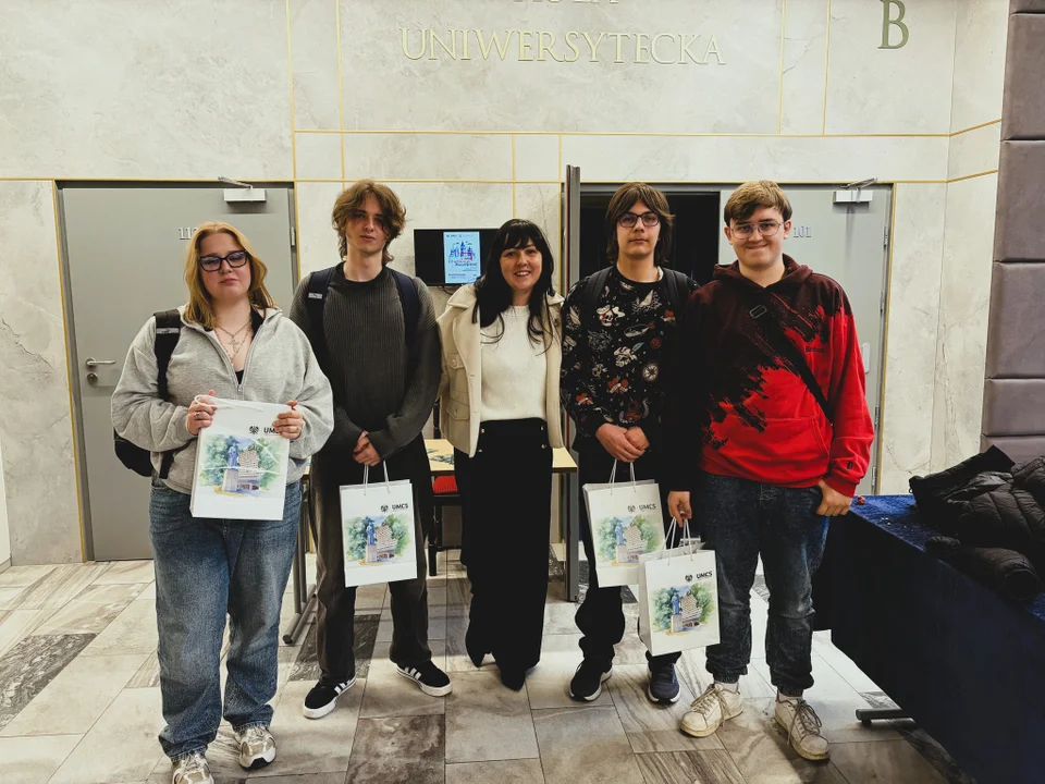 Uczniowie ZSZ nr 1 w Rykach wzięli udział w Wielkim Teście Języka Angielskiego