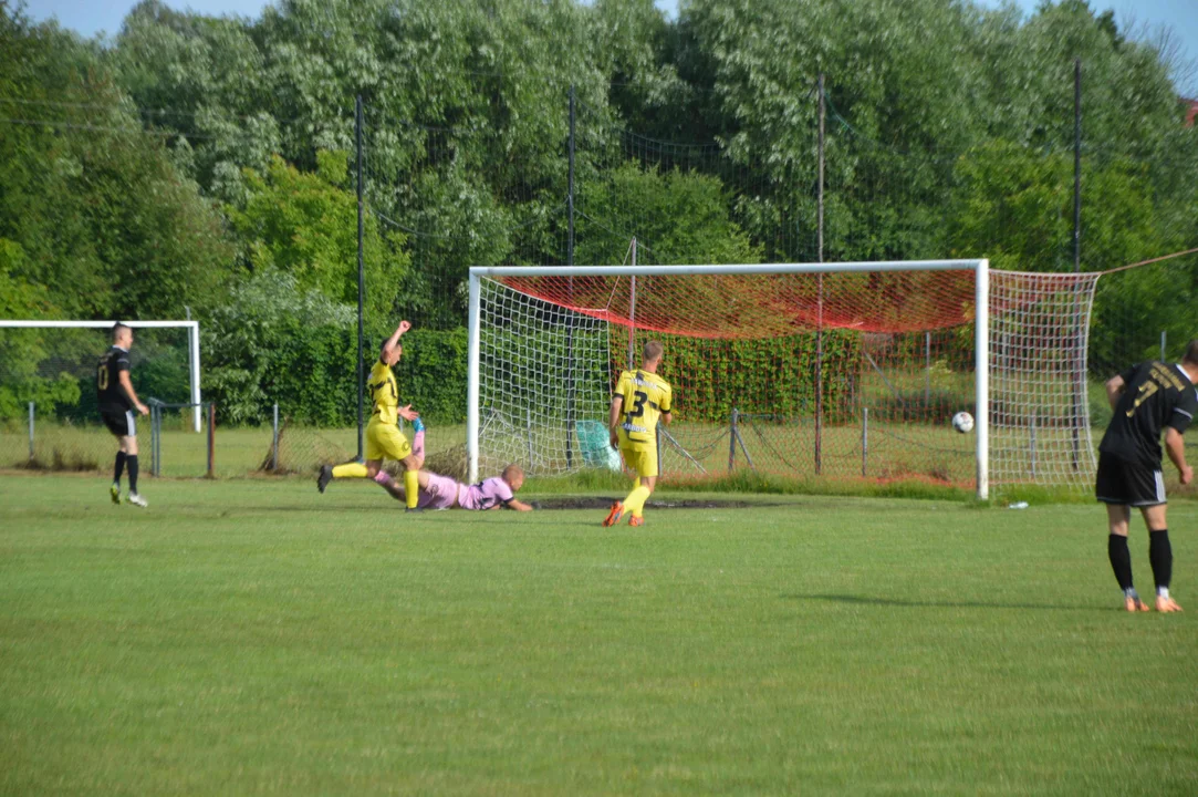 Garbarnia Kurów - Zawisza Garbów