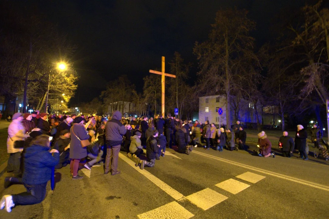 Miejska Droga Krzyżowa dla mieszkańców Puław