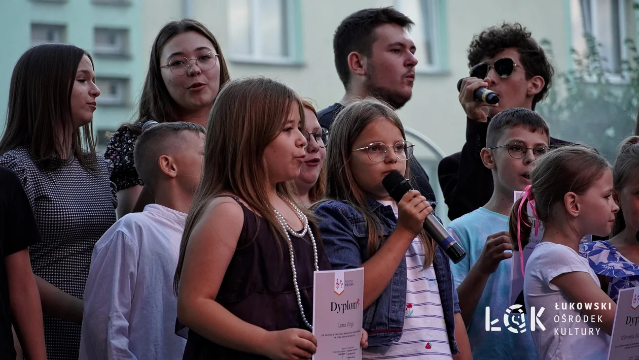 Koniec roku przy letnim remanencie