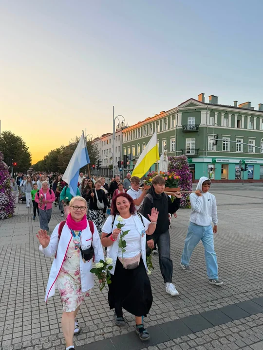 Z Gończyc na Jasną Górę. "8B melduje się u kochanej Matki!" - Zdjęcie główne