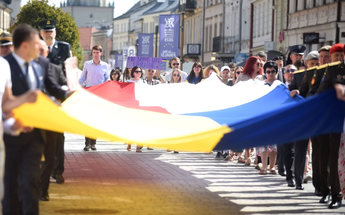 Dzień Niepodległości Ukrainy. Ulicami Lublina przeszedł Marsz Niezłomnych [ZDJĘCIA] - Zdjęcie główne