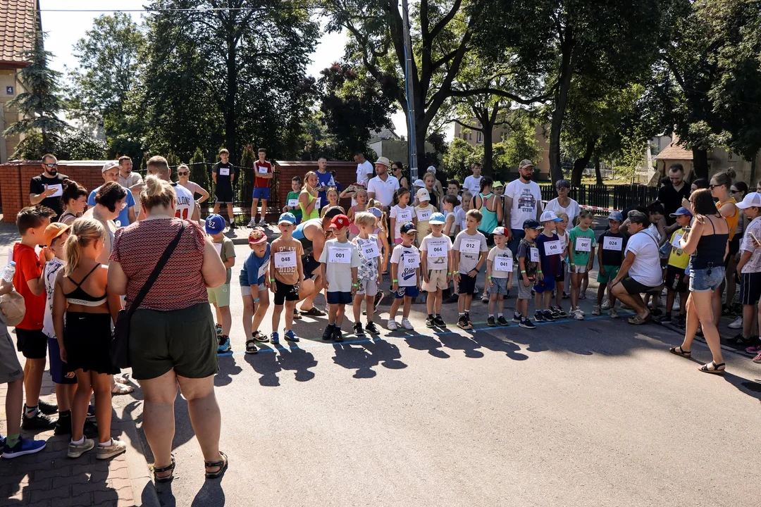 Nawet pogoda nie popsuła dobrej zabawy w Markuszowie - Zdjęcie główne
