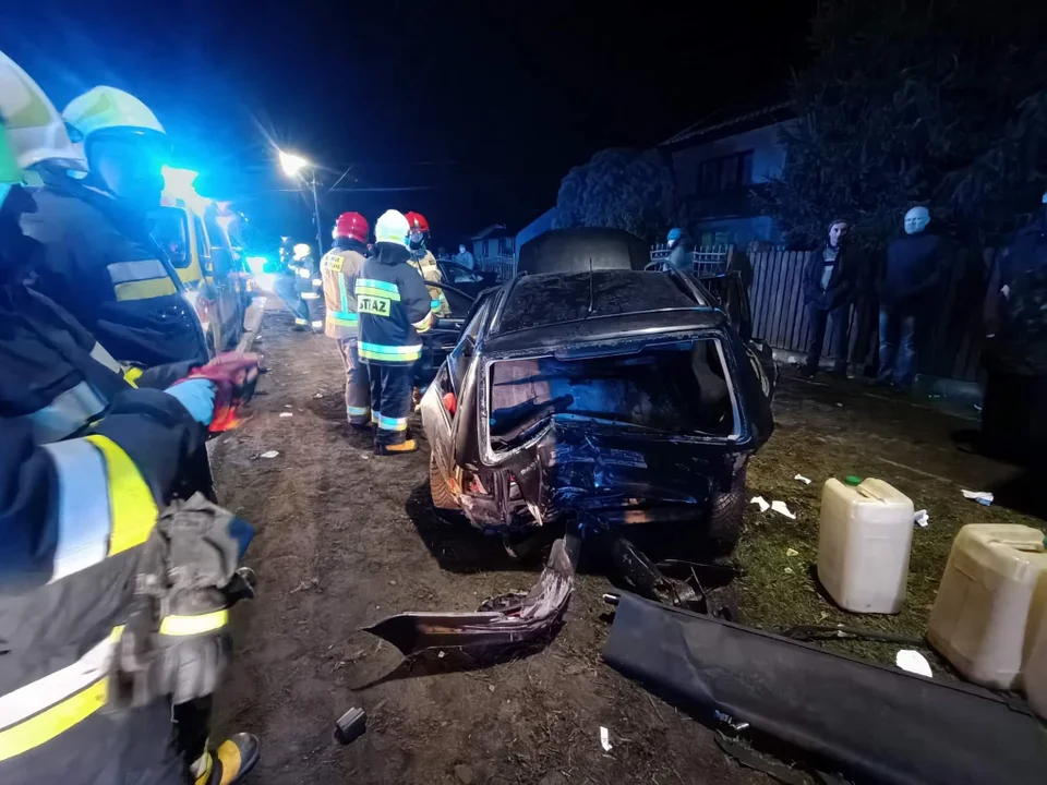 Podróżował fordem z promilami i wjechał w volkswagena. Wypadek w Sięciaszce Pierwszej. - Zdjęcie główne