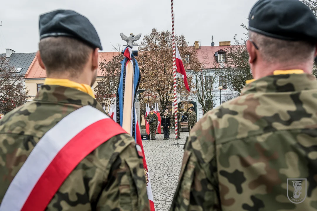 Biała Podlaska: Żołnierze 1. Warszawskiej Brygady Pancernej na Narodowym Święcie Niepodległości (ZDJĘCIA) - Zdjęcie główne