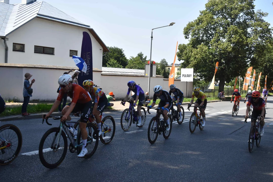 Tour de Pologne Women zawitał do powiatu puławskiego i opolskiego (zdjęcia) - Zdjęcie główne