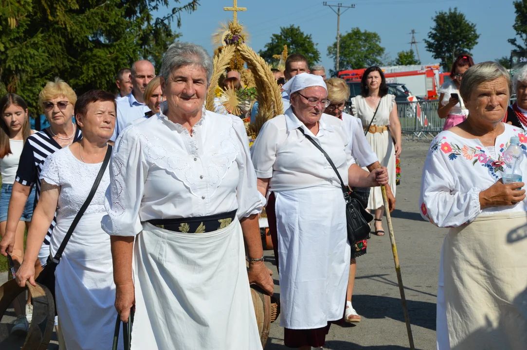 W niedzielę w Józefowie nad Wisłą odbyły się Dożynki Gminne