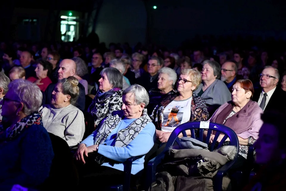 "Koncert kolęd i słodkich serc"