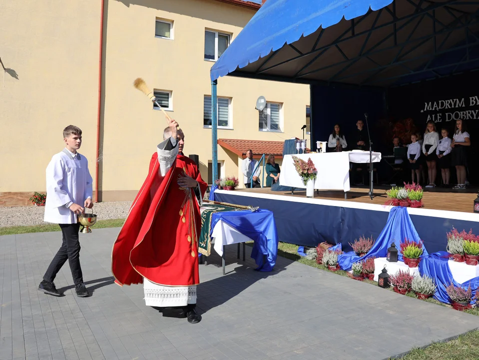 Kornel Makuszyński patronem szkoły w Fiukówce