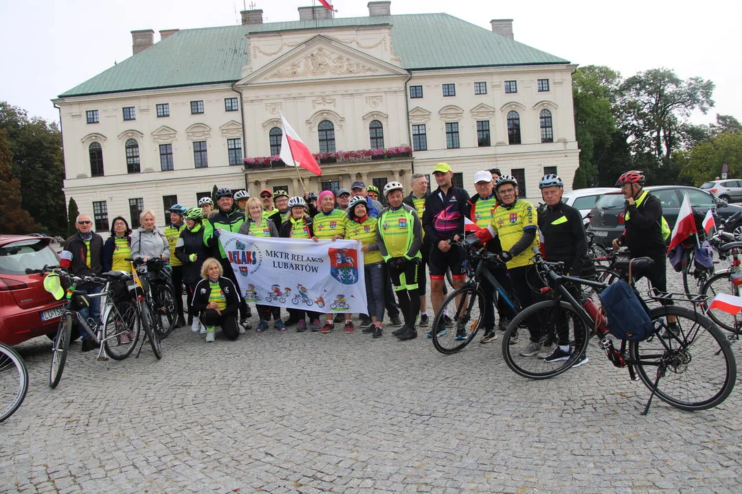 Patriotyczny rajd MKTR Relaks Lubartów. Rowerzyści uczcili rocznicę bitwy pod Kockiem (zdjęcia) - Zdjęcie główne