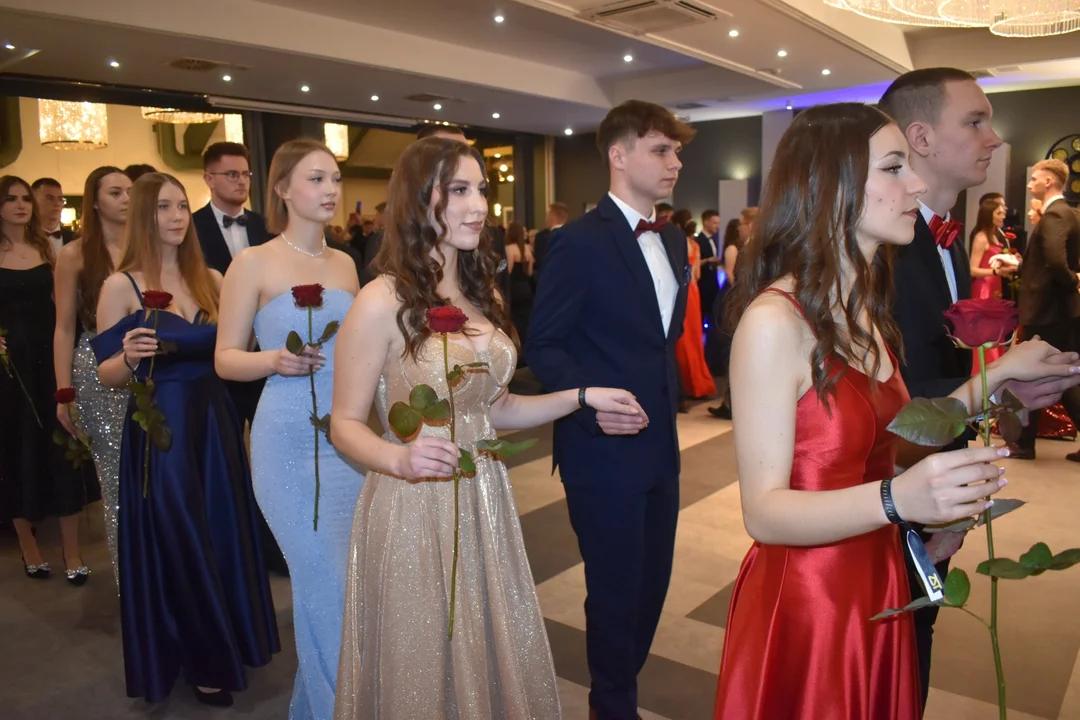 Polonez maturzystów ZST w Puławach