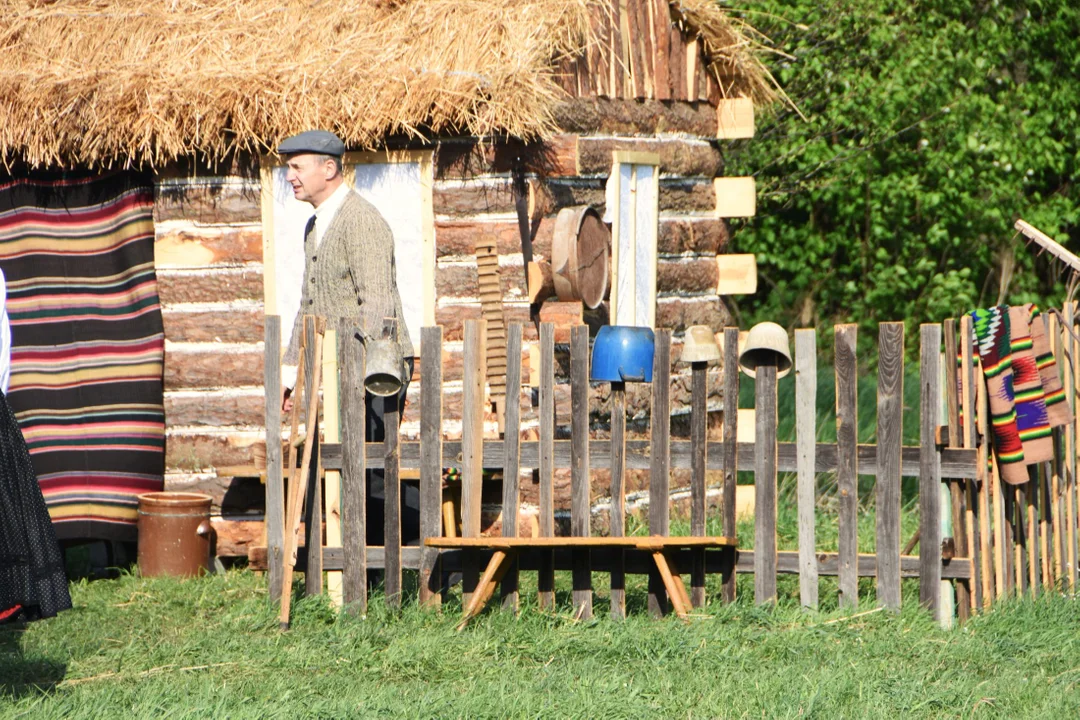 Rekonstrukcja Józefów Duży cz.1