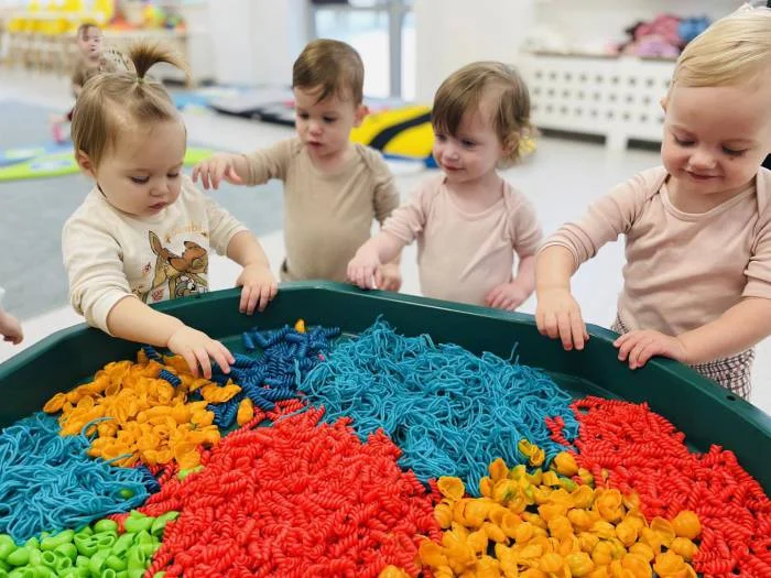 Makaronowe warsztaty w żłobku (zdjęcia) - Zdjęcie główne