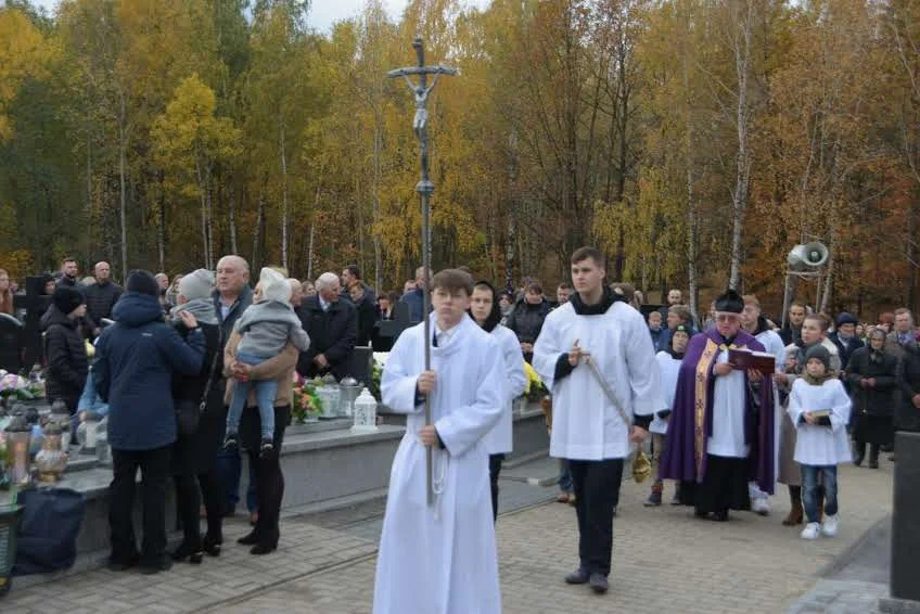 Uroczystości 1 listopada na cmentarzu w Szczałbie (ZDJĘCIA)