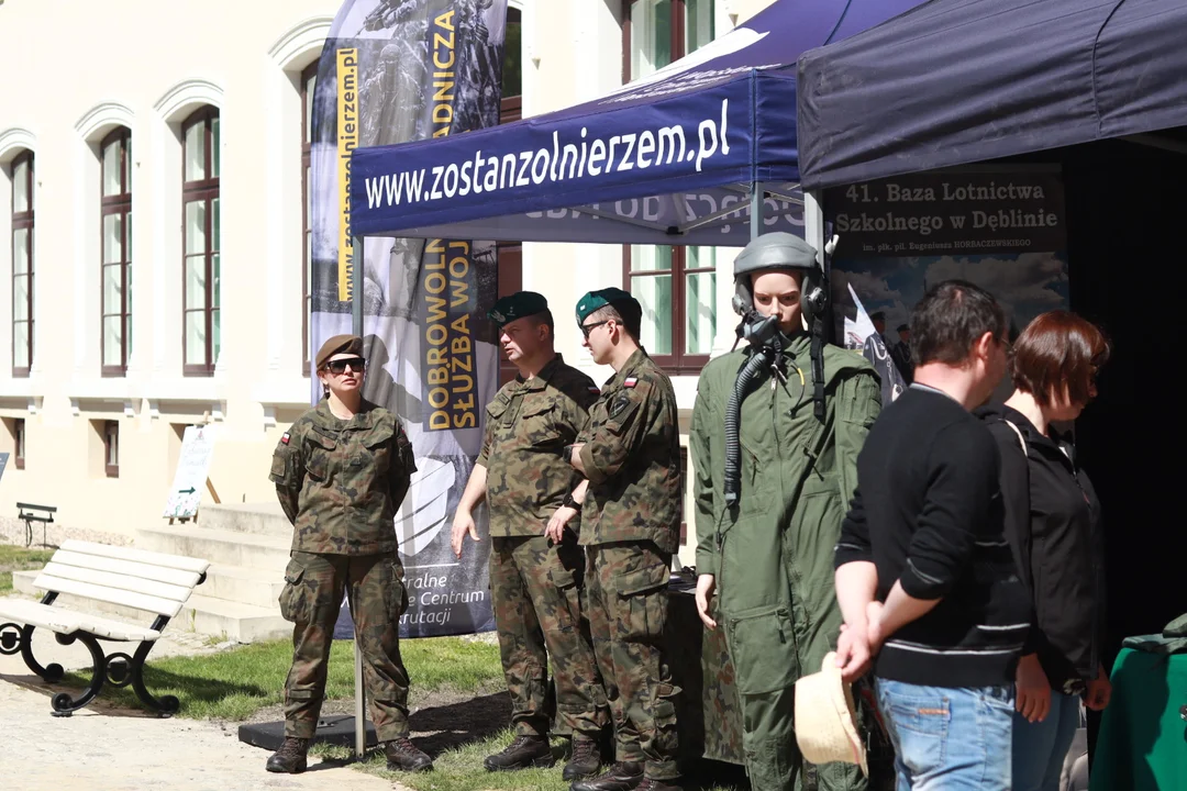 Mundurowa Majówka w Kozłówce