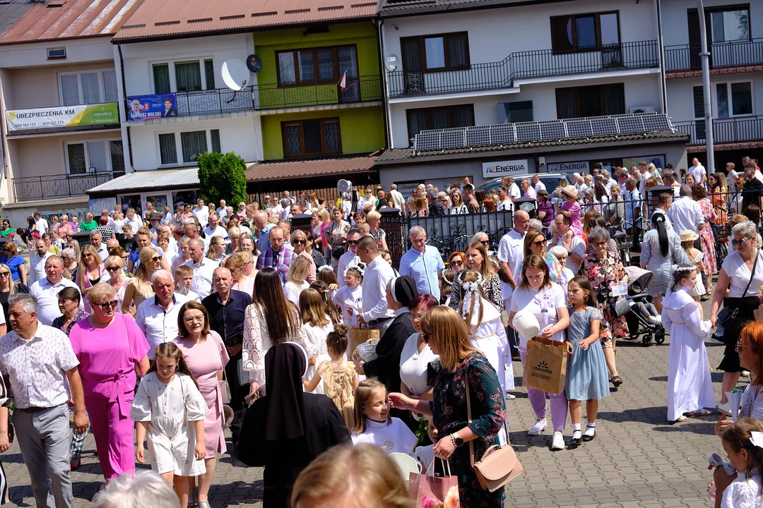 Procesja Bożego Ciała w parafii Matki Kościoła w Łukowie