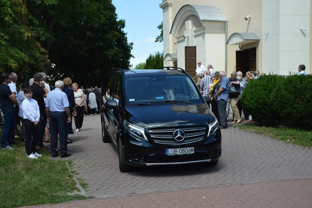 Rodzina, przyjaciele i mieszkańcy pożegnali Waleriana Jabłońskiego - Zdjęcie główne