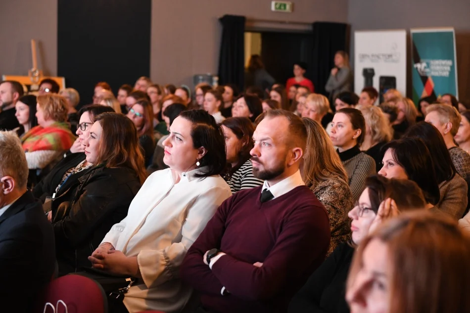 "Abecadło czerniaka"(zdjęcia) Konferencja w ŁOK - Zdjęcie główne