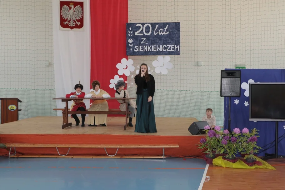 20-lecie nadania imienia SP w Końskowoli
