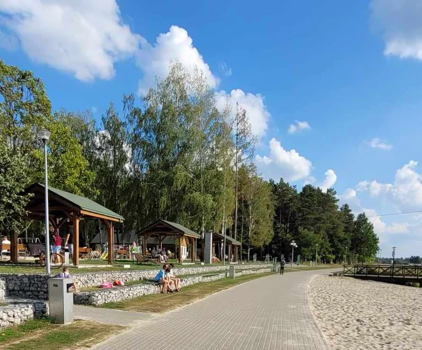 Jeszcze plażujemy nad Zalewem w Łukowie