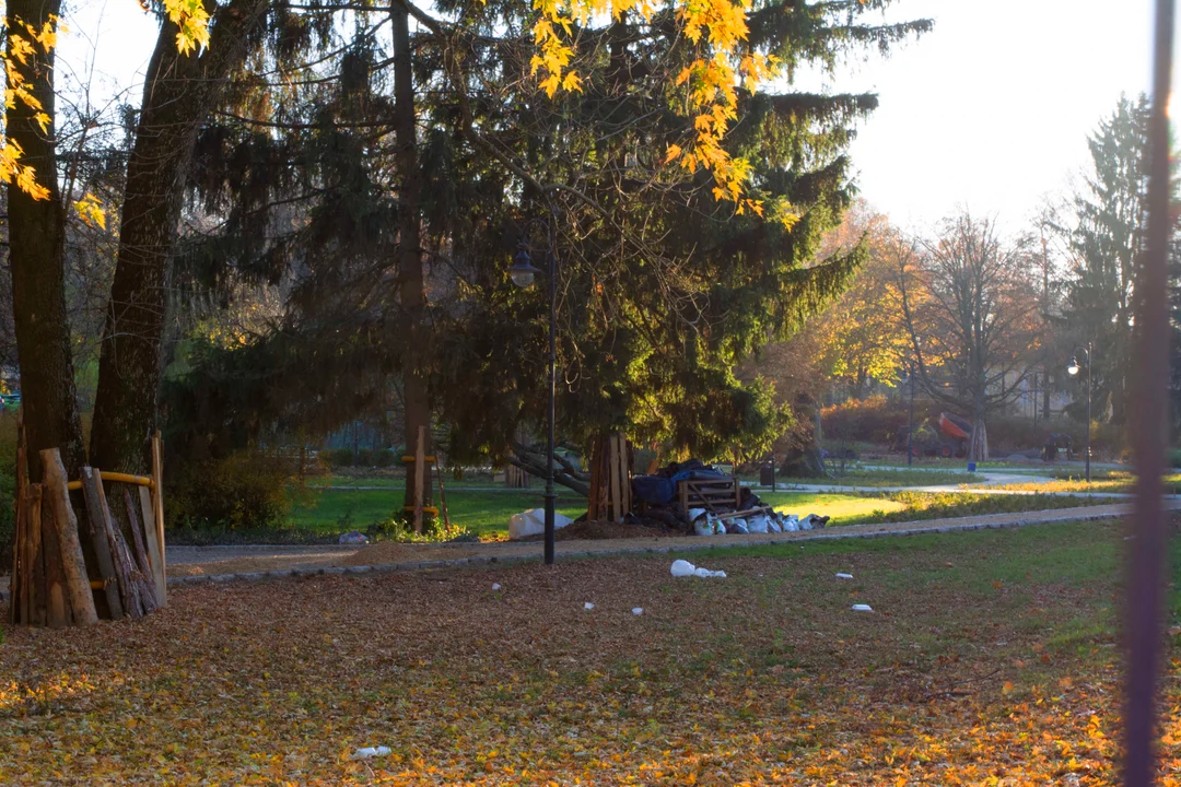 Remont na Skwerze Niepodległości w Puławach