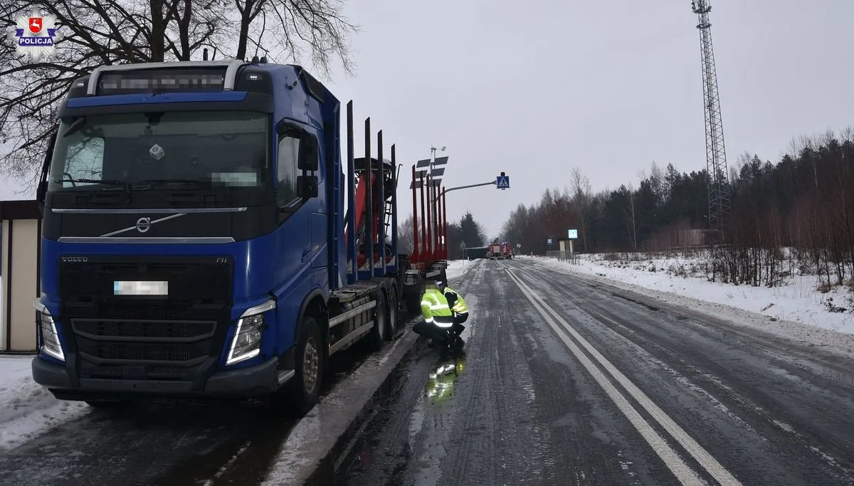 Powiat radzyński: Zderzenie dwóch ciężarówek. Są ranni