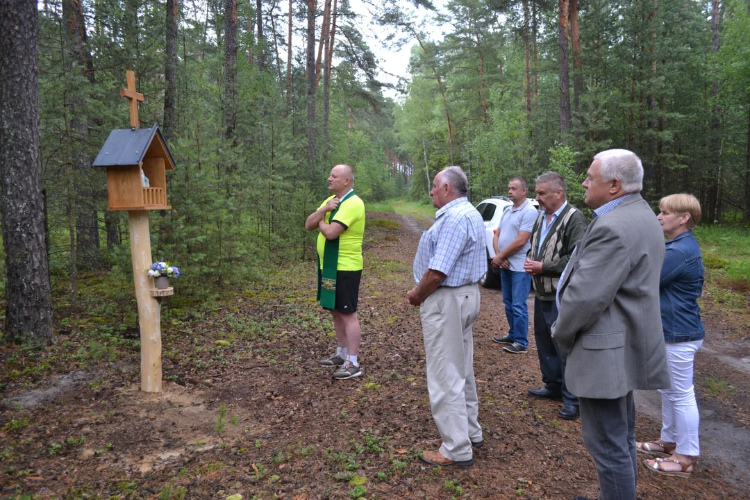 Poświęcenie kapliczki w Pszczynie