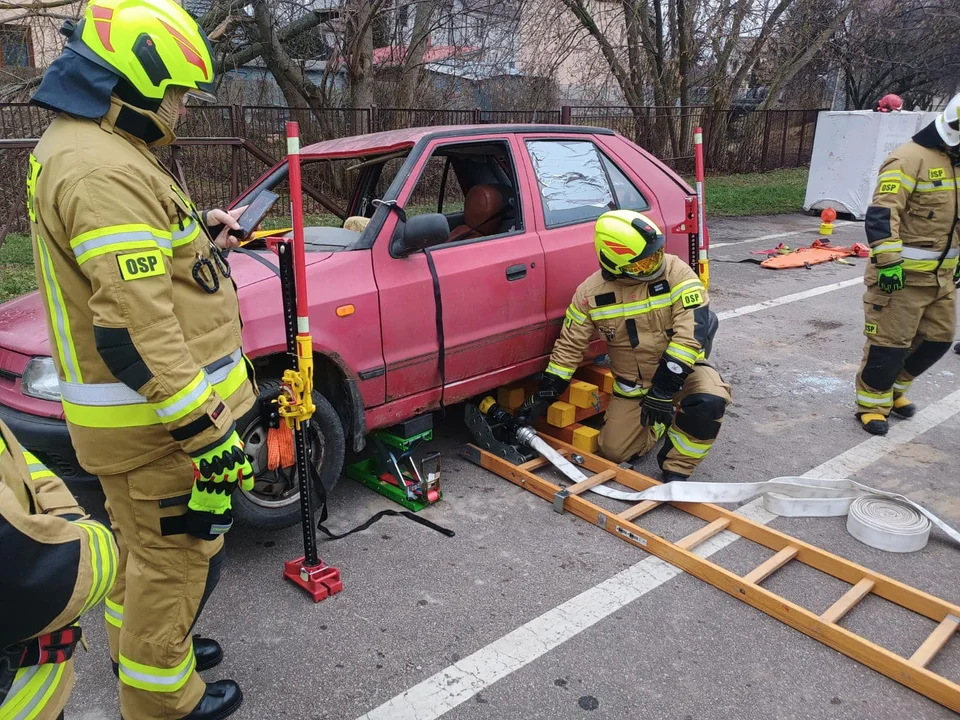 Szkolenie z ratownictwa technicznego dla strażaków ratowników OSP powiatu łukowskiego