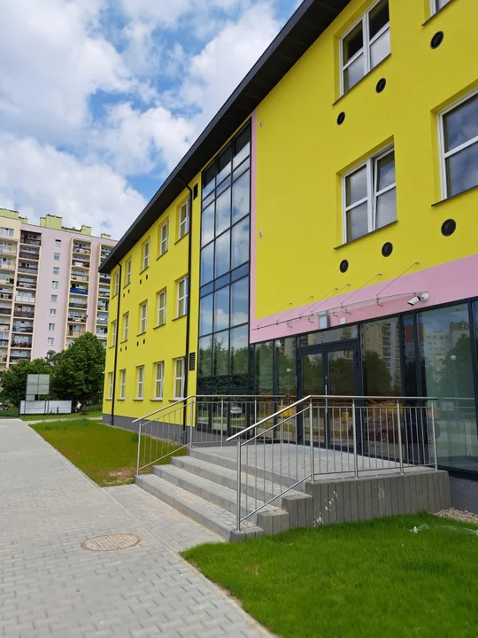 Lublin: Koniec rozbudowy szkoły na Felinie. Są nowe sale lekcyjne, kuchnia i stołówka