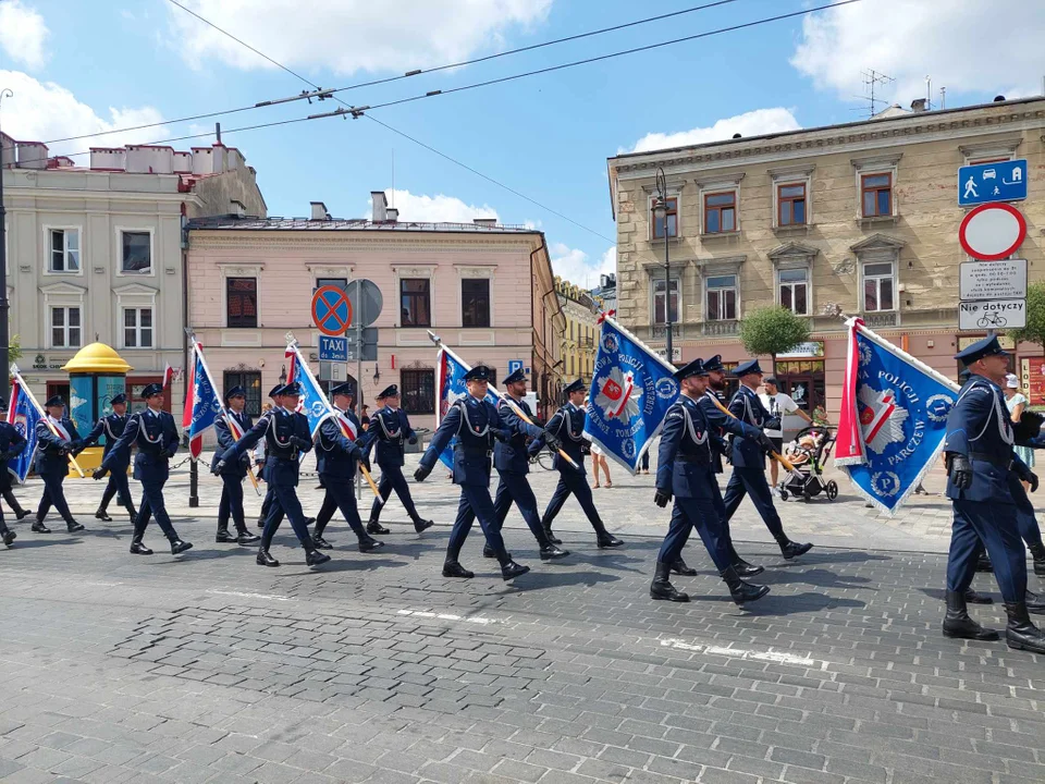 Wojewódzkie obchody święta policji. Parada ulicami Lublina [ZDJĘCIA]