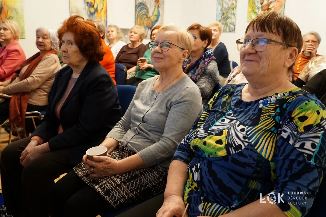 Spotkanie dla ŁUTW pt. „Leki a żywność”. Czym popijać leki, aby nie zniwelować ich działania?