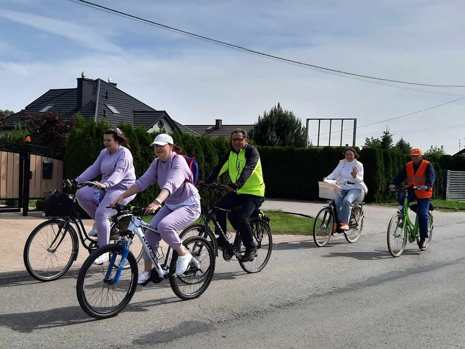 Na rowerach pognali do Matki Bożej Kębelskiej - Zdjęcie główne