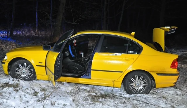 Pościg za BMW na ekspresówce w kierunku Lublina. Kierowca zjechał w pola i uciekał pieszo - Zdjęcie główne