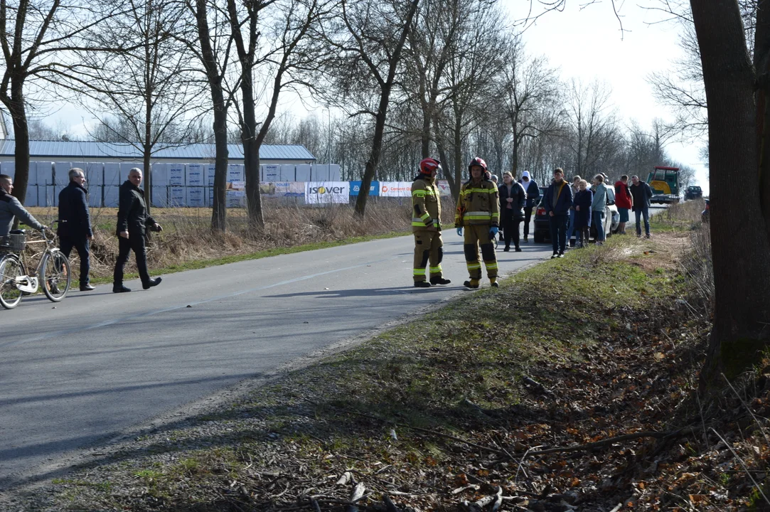 Wypadek drogowy w Kawęczynie